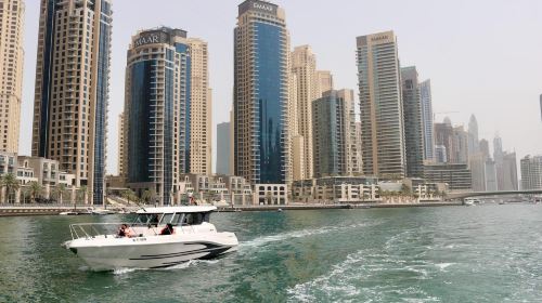 Dubai Attraction: 1 Hours Sightseeing Luxury Yacht Tour Day Tours 2