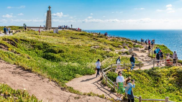 Pena Palace & Winery: Exterior Tour + Wine Tasting + Transfer from Lisbon