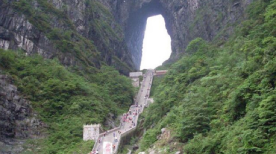 張家界武陵源-天門山旅遊區/景點訂製/中英導遊/包車/拼團@