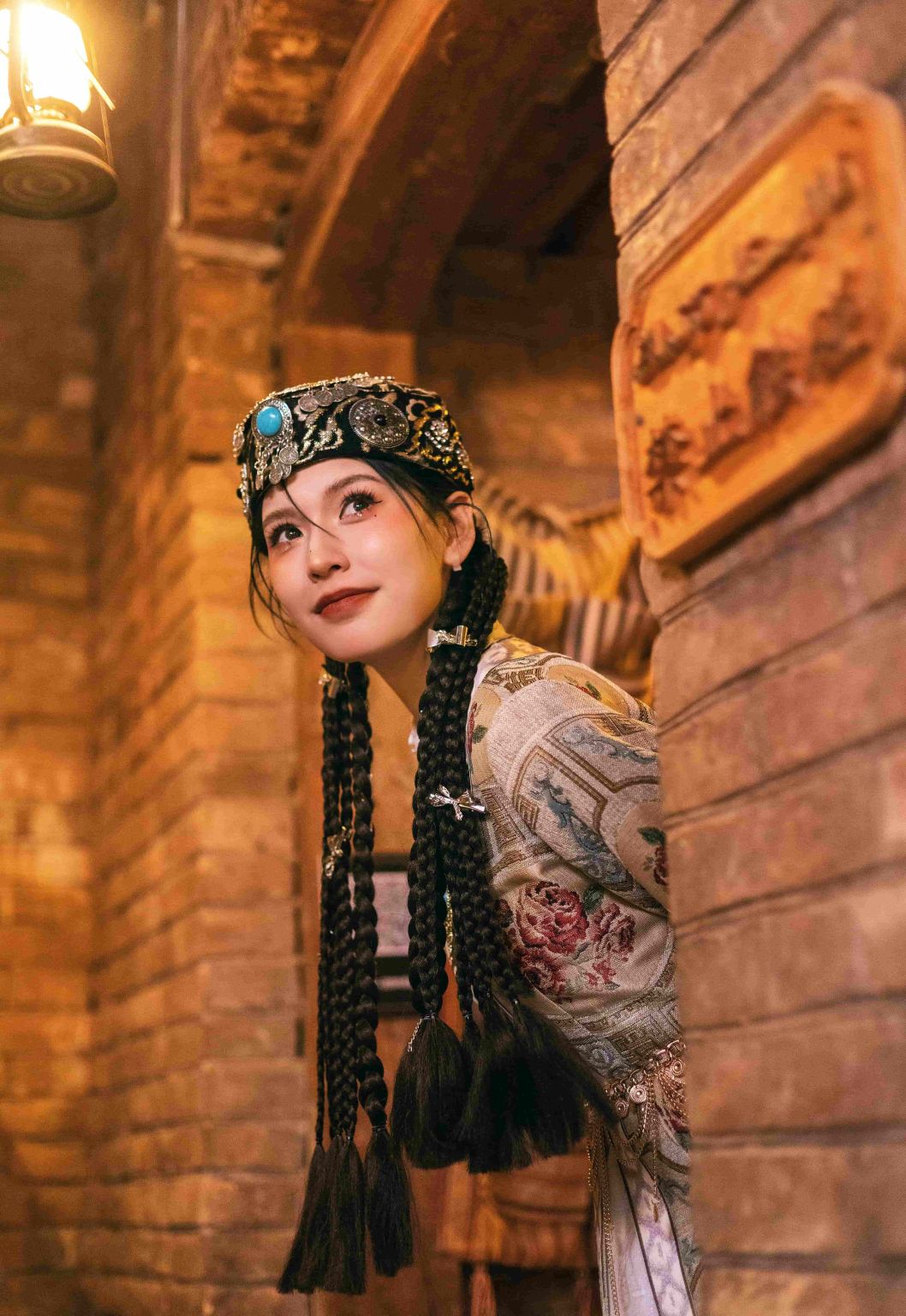 Urumqi Trip Moments[Bazaar photographer guide private charter translation and photography + clothing makeup portrait wedding customization team airport transfer]