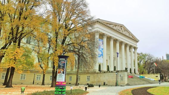 匈牙利布達佩斯布達城堡+漁人堡+國家博物館+塞切尼鏈橋一日遊