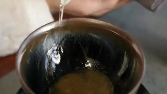 Song Dynasty (960-1279 AD) Tea-making Experience (Intangible Cultural Heritage)