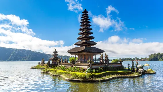 Tour Instagram Bali (Hồ + Thác Cổng + Cổng Handara Bali)