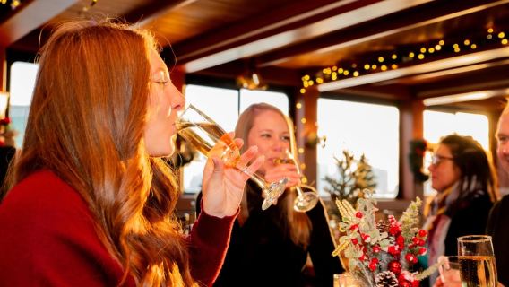 Nueva York: Crucero con brunch por el horizonte de Manhattan con bebida