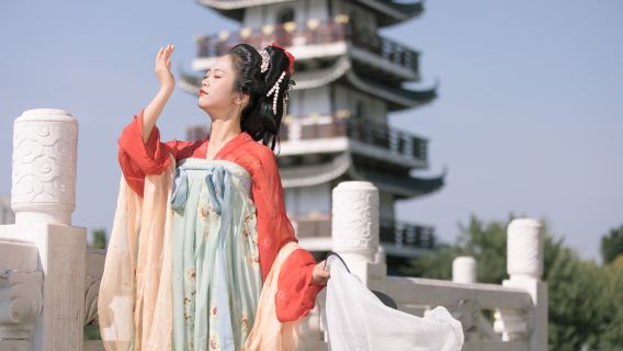 Photographie de voyage à Chibi[Traversée du champ de bataille antique du lac Lushui - Voyage photo dans l'ère des Trois Royaumes · Photographe local multilingue accompagnateur pour une expérience immersive]