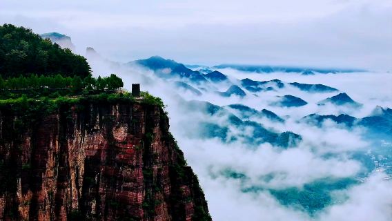 【新鄉來回-萬仙山&掛壁公路&郭亮村】一日純玩遊 不購物