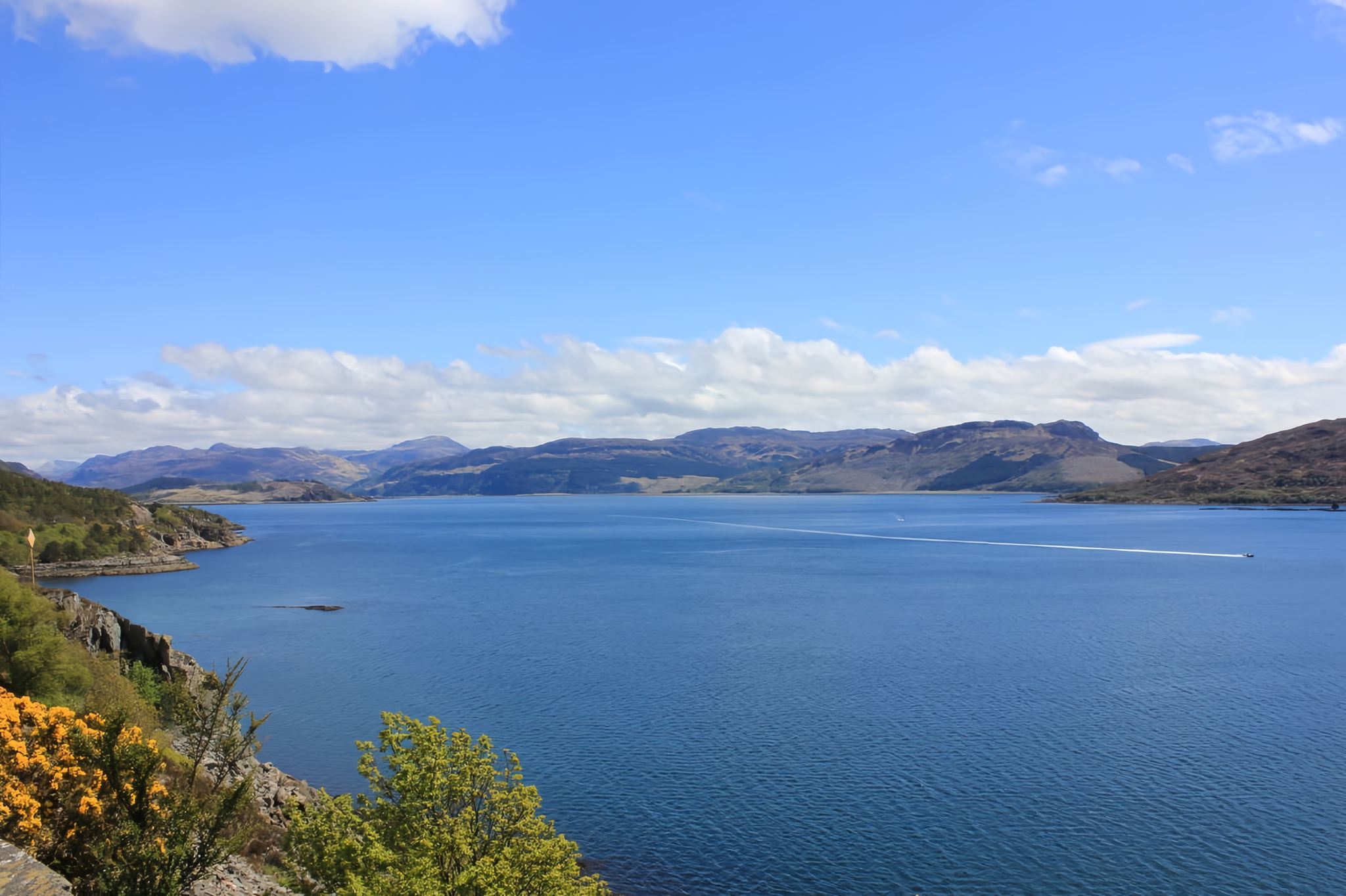 Tour di un giorno al Lago Ness, alla Glencoe Valley e alle Highlands in partenza da Edimburgo, Regno Unito (gruppo grande/piccolo)