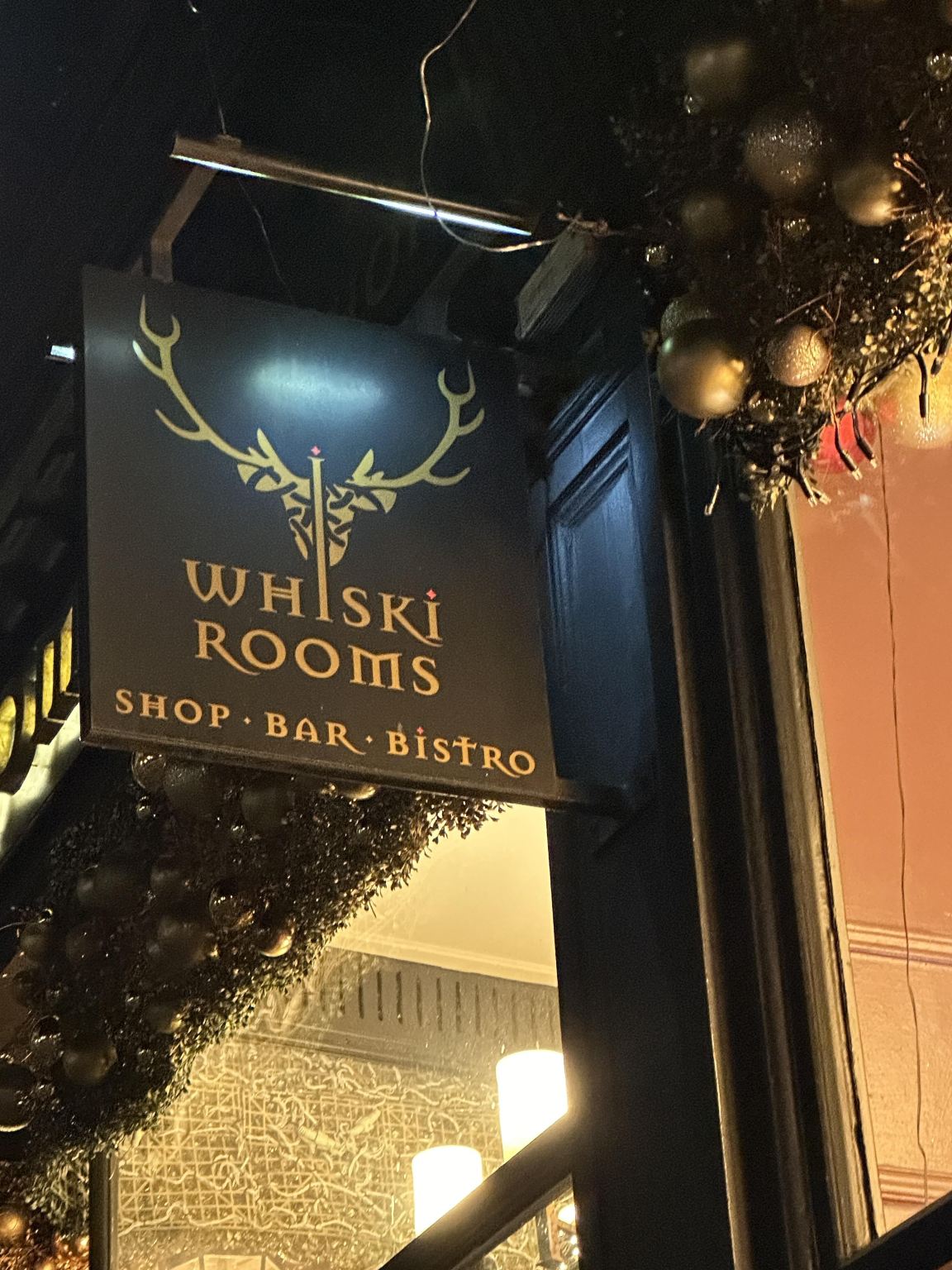 Tischreservierung im Mash Bar, einem beliebten Restaurant in Edinburgh, Großbritannien