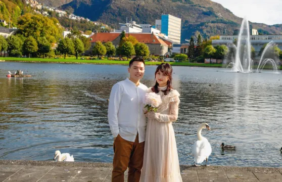 挪威奧斯陸Trip Moments【全球挪威卑爾根奧斯陸旅拍攝影師旅拍婚紗套餐寫真跟拍照片拍攝】