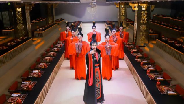 [Gongyan Oriental Art·Jiangnan Grand Feast] Shanghai Royal Banquet|Immersive Chinese-style dining spectacle · Jiangzhehu Elegant Feast [Lunch/Dinner + Optional Costume Styling, Travel Through Millennia of Imperial Aesthetics]