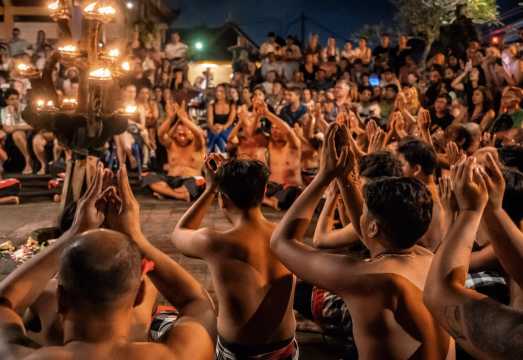 Uluwatu Cultural Journey: Garuda Wisnu Kencana Cultural Park + Cliffside Road + Uluwatu Temple + Kecak Fire Dance Show