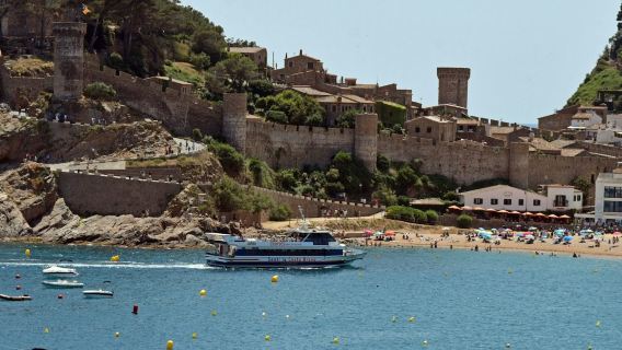 Lloret de Mar: Chuyến đi thuyền khứ hồi từ Tossa de Mar