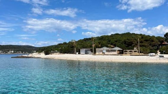 From Split: Blue Cave, Hvar & Mamma Mia, 5 island tour