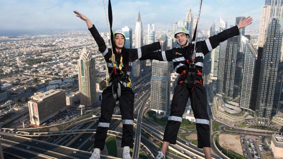 Tour Edge Walk a Dubai Sky Views con trasferimenti privati