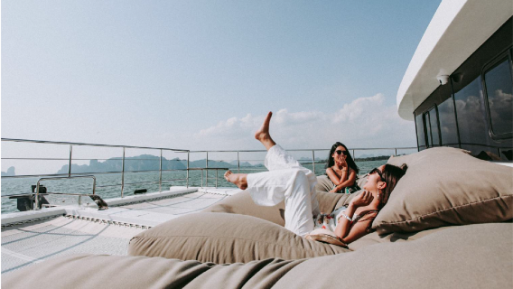 Phuket: isla de James Bond y bahía de Phang Nga en yate premium