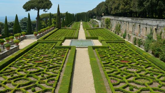 Pontifical Villas of Castel Gandolfo Gardens: Eco Minibus Tour