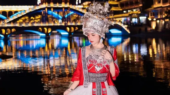 Foto perjalanan di Puyang[Foto pengiring, pernikahan, jalanan, candid, aerial, fotografi & videografi/penerjemah multibahasa/semua file mentah diberikan/bimbingan pose]