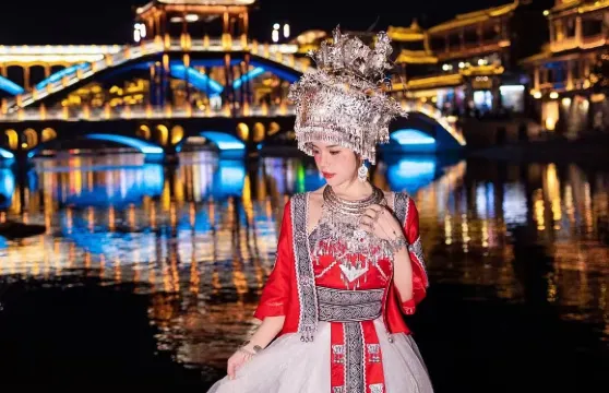 濮陽Trip Moments【婚禮跟拍 街拍 抓拍 航拍 攝影錄影/多語言翻譯/底片全送/動作指導】