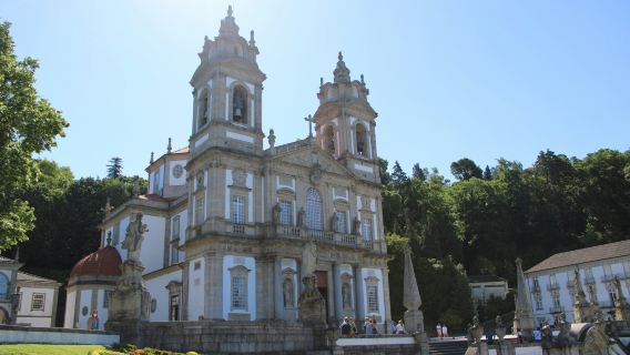 Braga and Guimarães: Day Tour from Porto