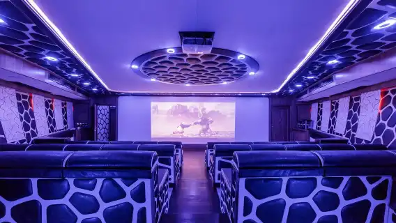 杜拜：豪華「巨型遊輪晚餐」晚宴