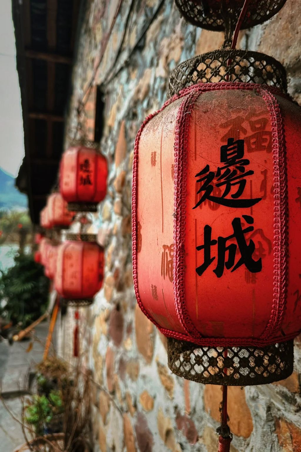 （鳳凰古城起止）邊城茶峒+芙蓉鎮+苗寨一日遊15人小團