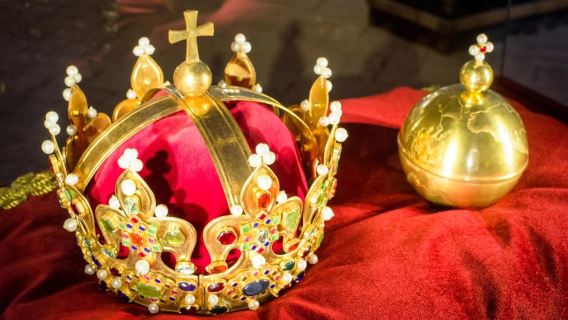 Visita privada sin colas al tesoro y la armería del castillo de Wawel