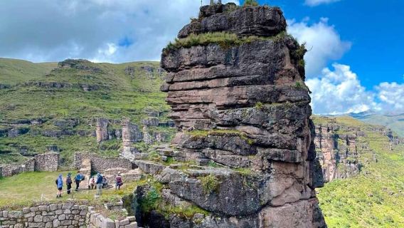 Waqrapukara: Entdecken Sie die versteckte Inka-Festung