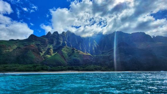 Nā Pali Coast Zodiac Raft Sea Caves Expedition on Kauai