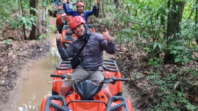 KhaoSok: Safari en vehículos todo terreno por senderos verdes en Khao Sok
