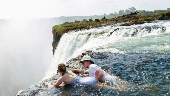 Victoria Falls: Devil's Pool High Tea