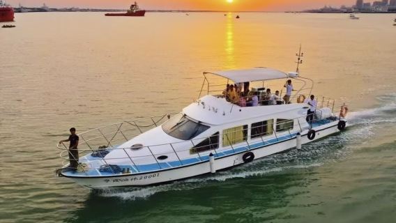 【湛江遊艇包船出海】湛江36尺雙體遊艇包船出海