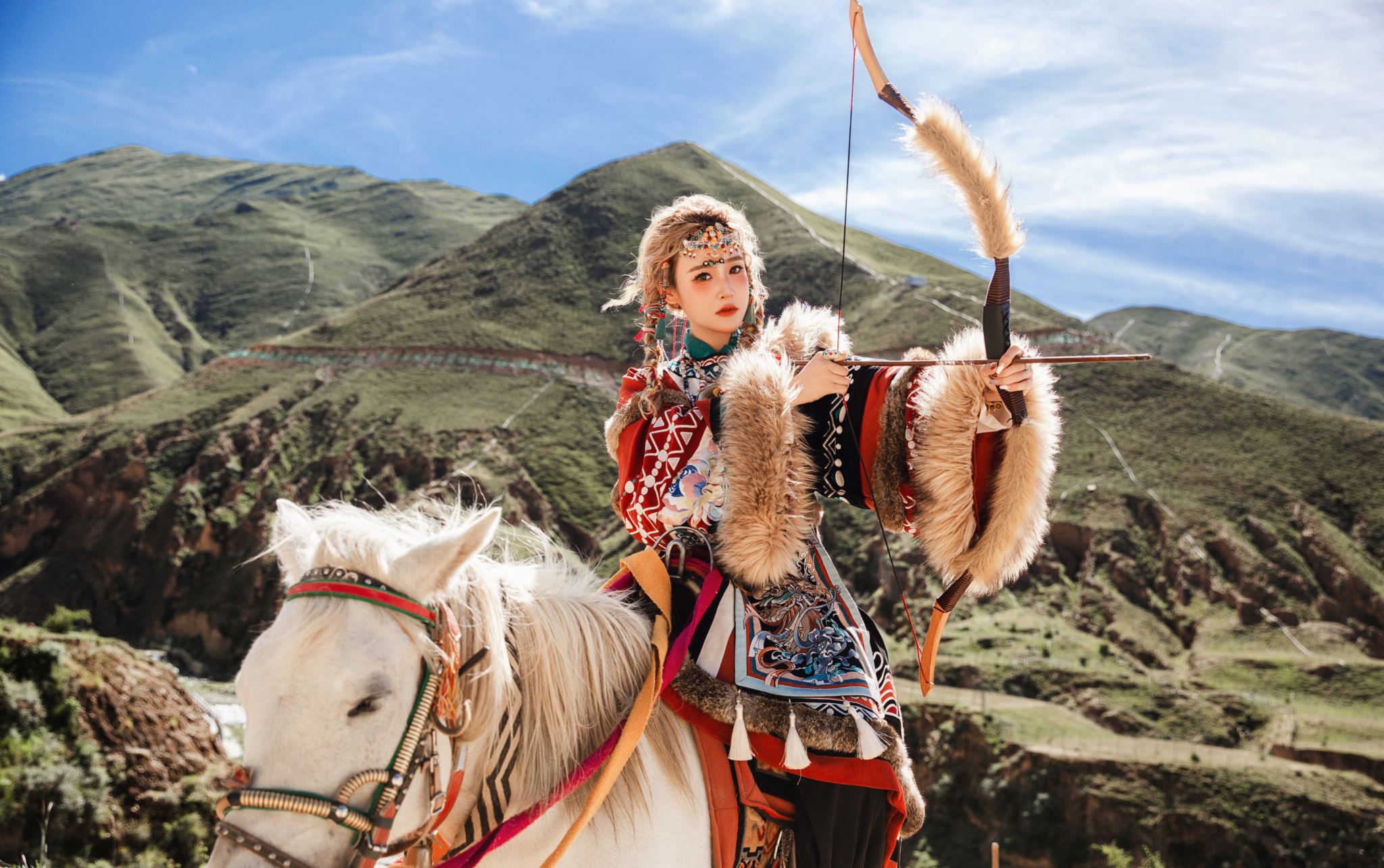 หนาชูท่องเที่ยวถ่ายรูป[ถ่ายภาพแต่งงานและภาพยนตร์สั้น/ถ่ายภาพงานแต่ง/แต่งหน้าและชุด/เหมารถและไกด์นำเที่ยวแบบกำหนดเอง]