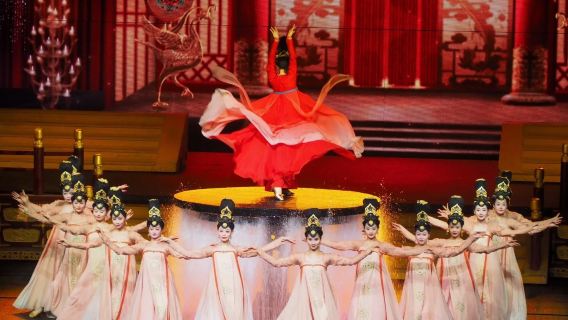 Xi'an: Eeuwige liefde in Xi'an (Reis door de eeuwen heen + Meeslepende 3D-ervaring met het blote oog + Live-actiondrama + Grootschalige zang- en dansvoorstelling)