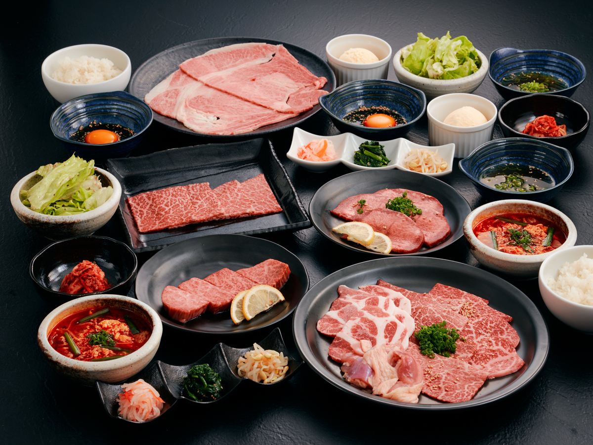 [Arirang Hotel Hakuba] A5-grade Kagoshima black wagyu beef BBQ package - choose between two meal vouchers