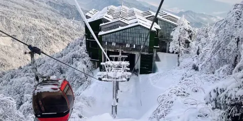 【成都市區-瓦屋山風景區】直通車+景區大門票 輕鬆啟程