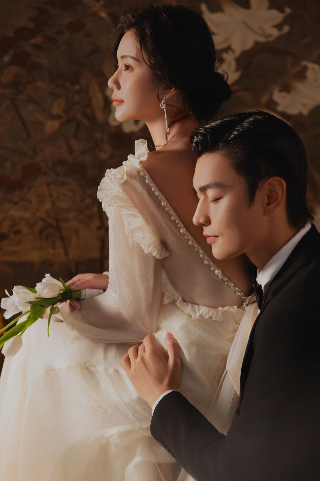 หวายอัน เหลียนซุ่ย ซู่หยู บริการแปลหลายภาษา ไกด์ท้องถิ่น ไกด์นำเที่ยว ล่าม เหมารถ/วางแผนการเดินทางแบบกำหนดเอง/ผู้ช่วยทางธุรกิจ/ช่างภาพติดตามบันทึกภาพ