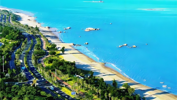 Xiamen 1-Day English Mini-Group Tour : Kulangsu , South Putuo Temple , Huandao Road