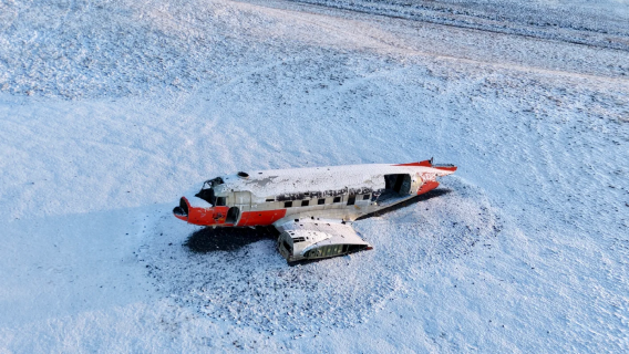 塞裡雅蘭瀑布+黑沙灘+飛機殘骸包車一日遊｜冰島幻境邂逅之旅