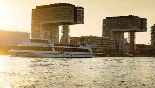 Cologne: Evening Rhine Cruise Ticket