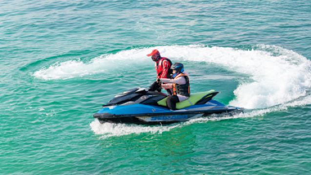 Sanya jachtervaring, Luhuitou Park en lokale marktverkenningstour