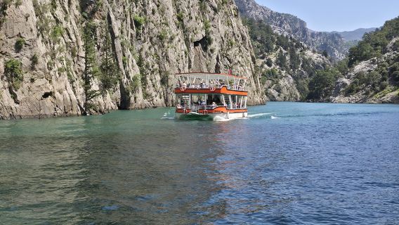 Bootstour durch den Green Canyon in Antalya mit Mittagessen und Hoteltransfer