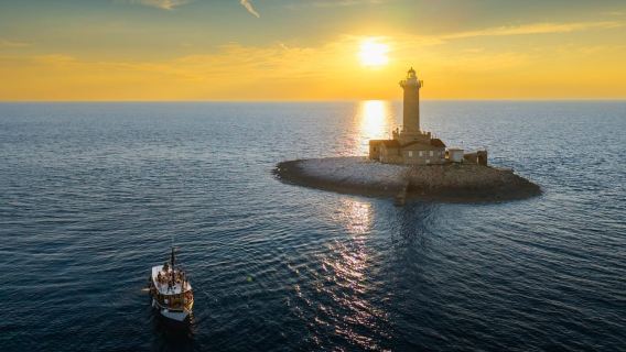 梅杜林：85%機會邂逅海豚｜日落郵輪之旅連面部彩繪｜全包