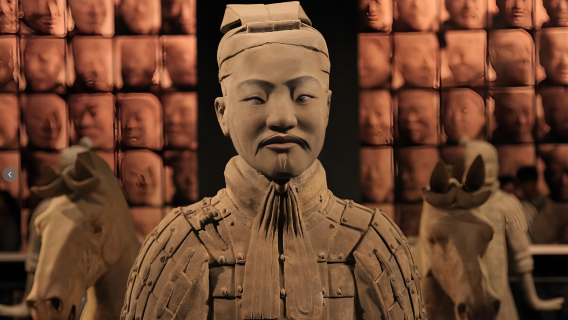 Tour di un giorno al Museo dei guerrieri e dei cavalli di terracotta di Qin + guida in inglese [Spettacolo opzionale e Palazzo Huaqing]