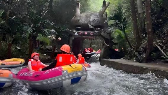 Lawatan sehari ke Air Terjun Rentas Negara Detian + Ngarai Gunung Gulong dengan pakej persendirian sewaan peribadi termasuk perkhidmatan pengangkutan