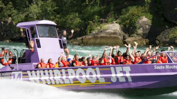 Niagara Falls, Canada: Whirlpool Jet Boat Tour