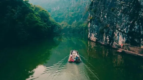 Chongqing Tongjing kleine Drei Schluchten Schlucht-Bootsfahrt|Induktionshöhle + Schlucht-Affeninsel + Transfer vom/zum Huangling-Bahnhof