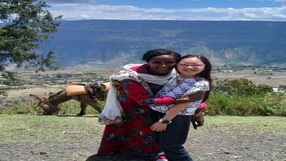 Addis Ababa: Women-Led City Tour with Lunch & Coffee