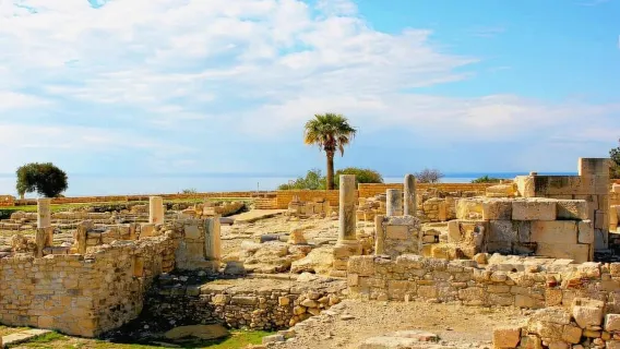 Paphos: Aphrodite's Birthplace, Lefkara & Kourion Day Trip