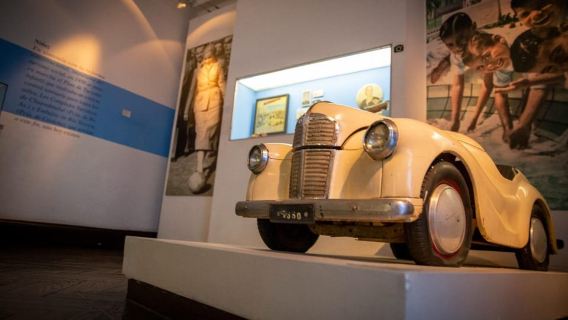 Buenos Aires: Evita Museum Restaurant Visit and Gastronomy