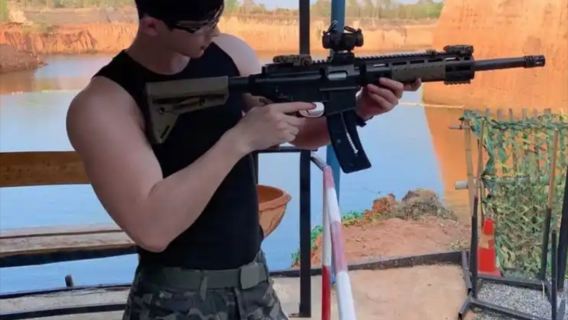 Lawatan setengah hari di Phuket: Menembak di Kelab Golden Shooter | Menunggang Kuda dan Berfoto di Pantai | Termasuk pengangkutan